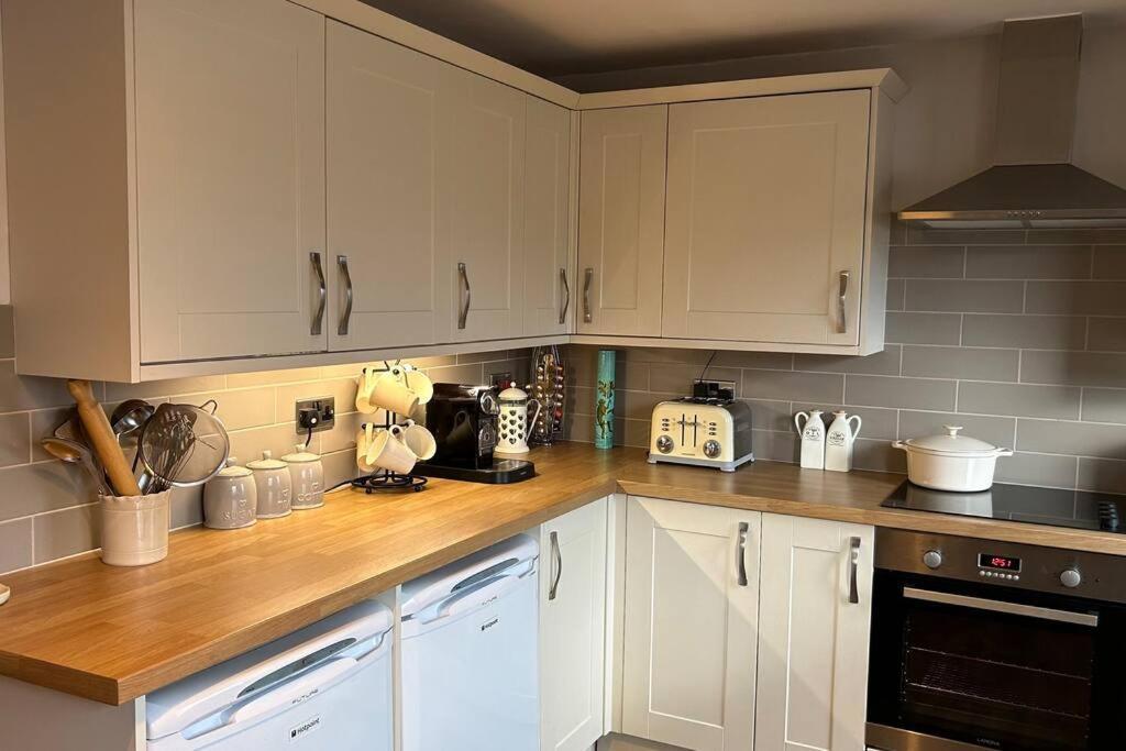 Cosy 2 Bed, Home From Home Haddenham  Eksteriør bilde
