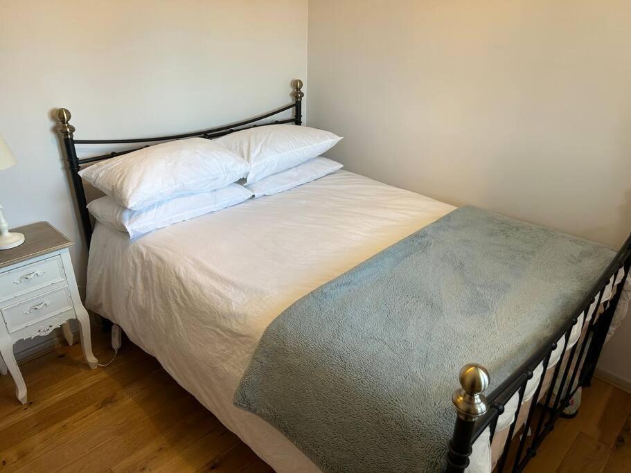 Cosy 2 Bed, Home From Home Haddenham  Eksteriør bilde